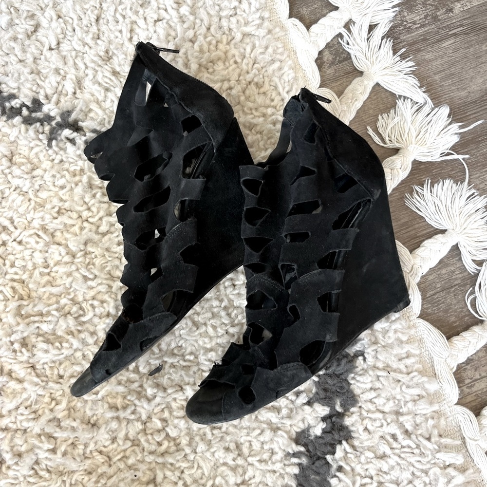 BCBG black suede leather geometric hexagon honeycomb cage cutout wedge heels 7.5